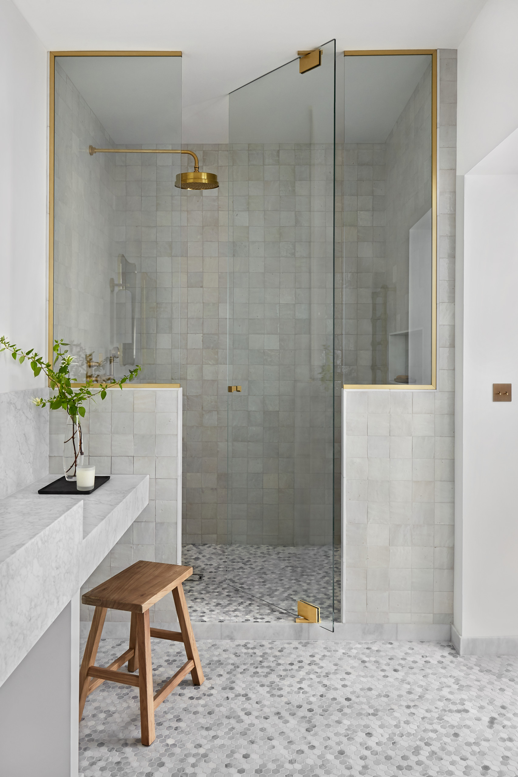 confiez la rénovation de votre salle de bains à samois en 2025 à des experts. modernisez votre espace avec des solutions sur mesure pour allier confort, design et fonctionnalité.