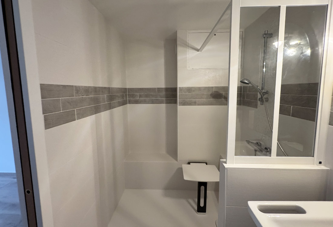 confiez la rénovation de votre salle de bains à tilly (78790) à des professionnels. design moderne, matériaux de qualité et conseils personnalisés pour transformer votre espace selon vos envies.