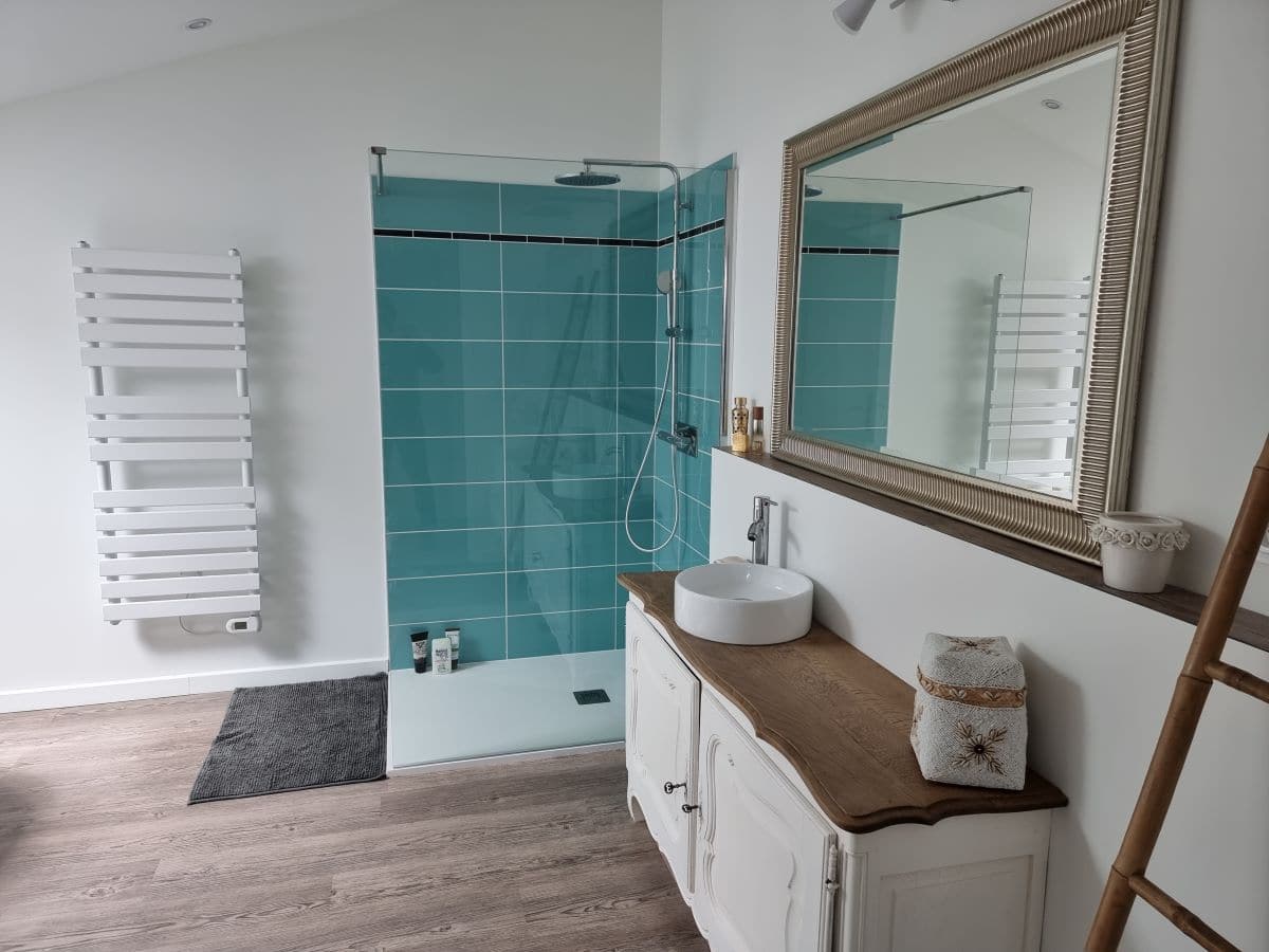 confiez la rénovation de votre salle de bains à vimpelles à des experts ! aménagement sur mesure, modernisation, conseils déco et matériaux de qualité pour un espace fonctionnel et esthétique.