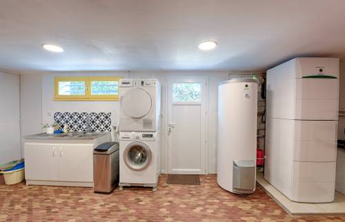 confiez la rénovation de votre sous-sol à des experts pour créer un espace moderne, confortable et fonctionnel. conseils, idées et astuces pour transformer votre sous-sol selon vos besoins.