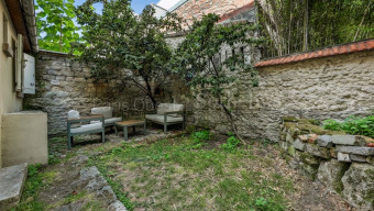 découvrez nos conseils et solutions pour la rénovation d'une vieille demeure du 15e arrondissement de paris : valorisation du patrimoine, choix des matériaux, respect de l’authenticité et modernisation sur mesure.