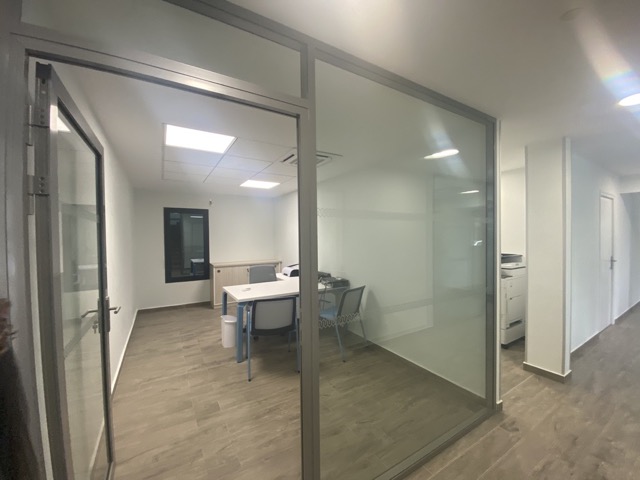 découvrez tout ce qu'il faut savoir sur la rénovation lourde : étapes, conseils d'experts et démarches pour transformer en profondeur votre habitat ou local professionnel.