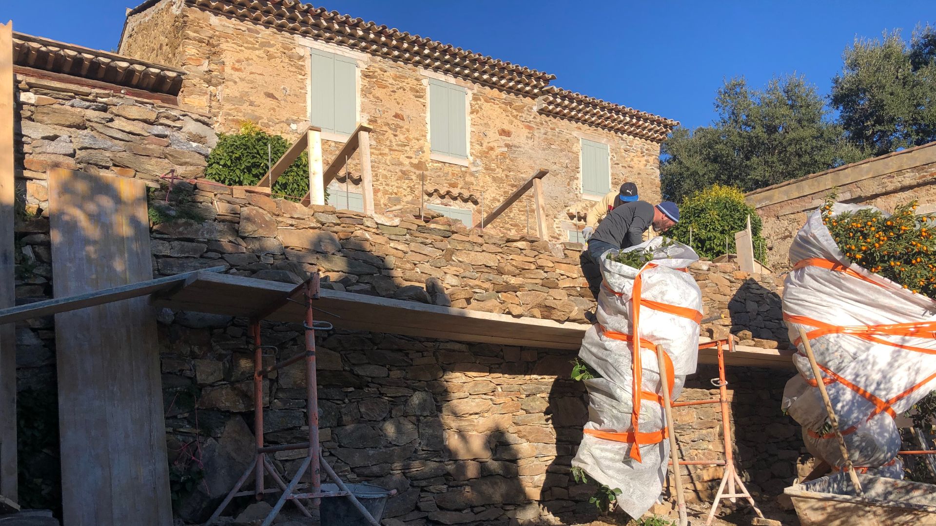 découvrez nos conseils, idées et solutions pour réussir vos projets de rénovations, optimiser votre espace et valoriser votre habitat en toute simplicité.