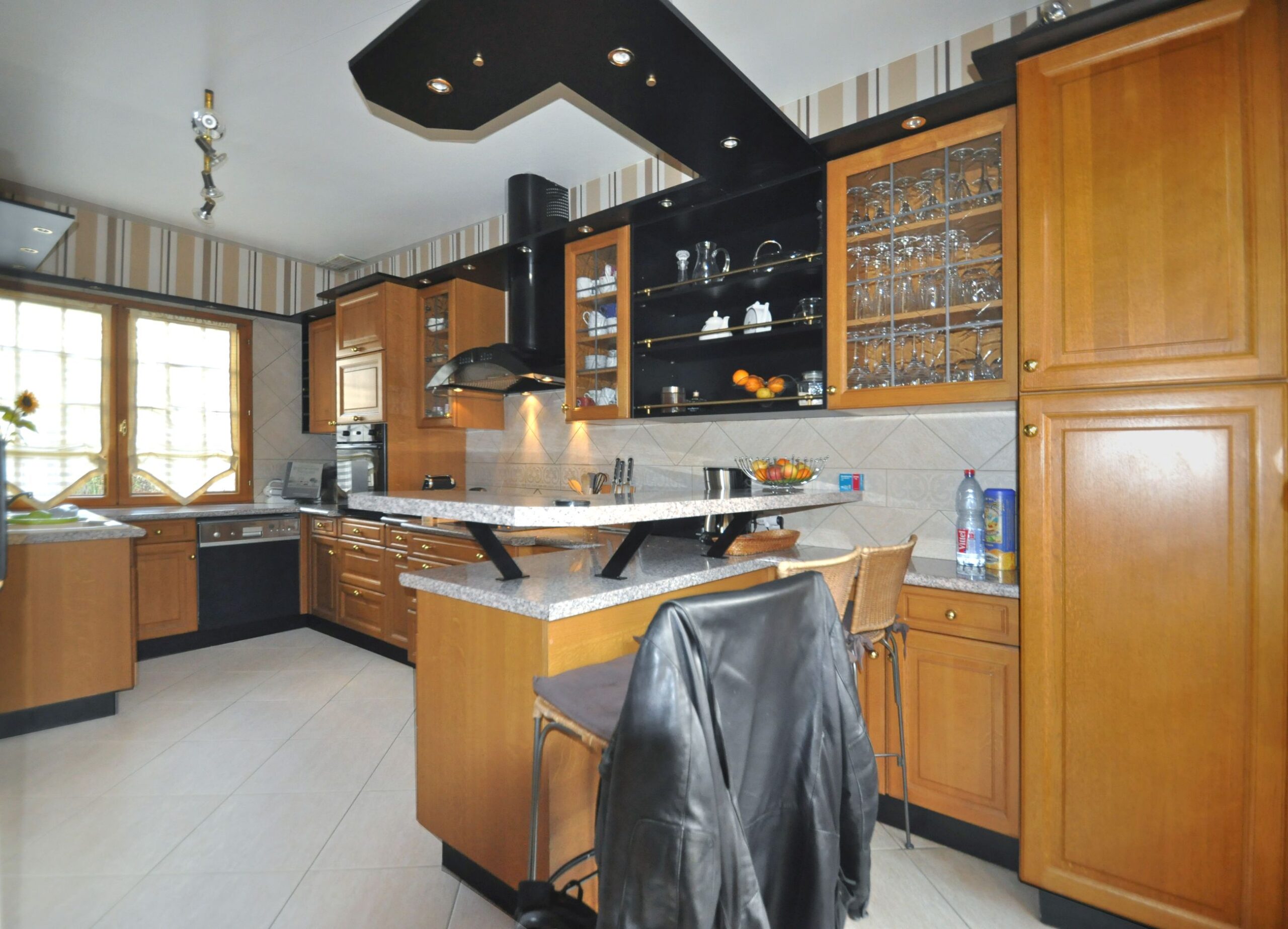 envie de rénover votre cuisine à charmentray ? découvrez nos conseils et services pour transformer votre espace culinaire avec style et fonctionnalité, adaptés à tous les budgets.