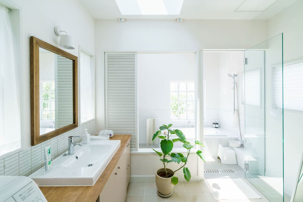 découvrez nos conseils et inspirations pour une salle de bain rénovée moderne, fonctionnelle et élégante. transformez votre espace avec des idées adaptées à tous les styles et budgets.