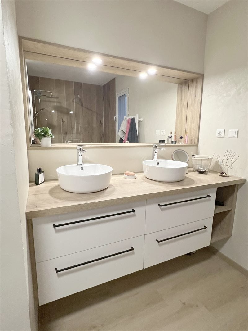 créez la salle de bain sur-mesure de vos rêves avec des solutions personnalisées, un design unique et des matériaux de qualité. profitez d’un espace adapté à vos besoins et à votre style.