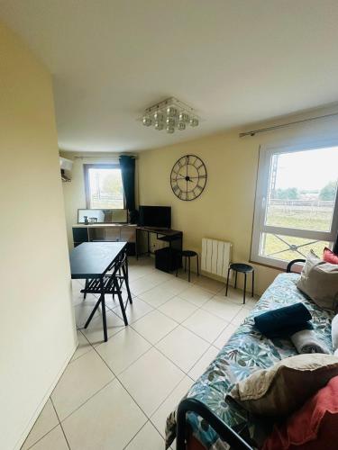 découvrez les secrets fascinants de leudeville : histoire, patrimoine, anecdotes insolites et trésors cachés de ce charmant village de l'essonne.