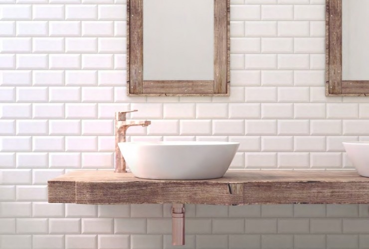 découvrez tout ce qu’il faut savoir sur le tarif de la faïence : prix au mètre carré, facteurs influençant le coût, conseils pour bien choisir et astuces pour comparer les devis des artisans en 2024.