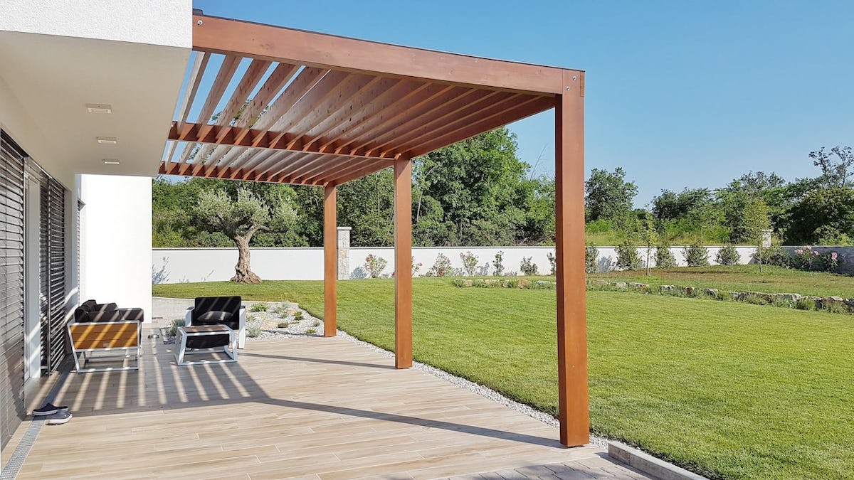 découvrez nos idées et conseils pour aménager et décorer votre terrasse afin de créer un véritable espace de détente et de convivialité en extérieur.