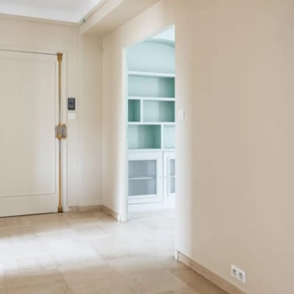 découvrez nos solutions de transformation d'appartement à montpellier : rénovation sur mesure, optimisation de l'espace et design moderne pour valoriser votre bien immobilier.