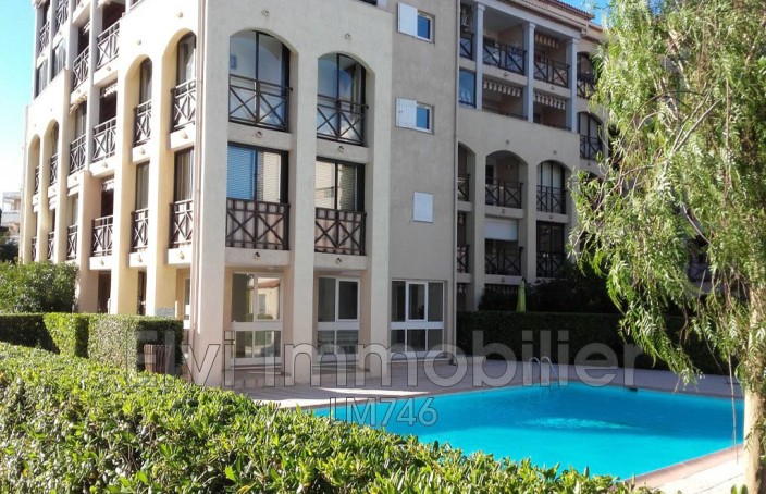 découvrez les différents types d'immeubles : résidentiels, commerciaux, industriels et mixtes. apprenez à distinguer chaque catégorie et leurs caractéristiques principales pour mieux orienter vos choix immobiliers.