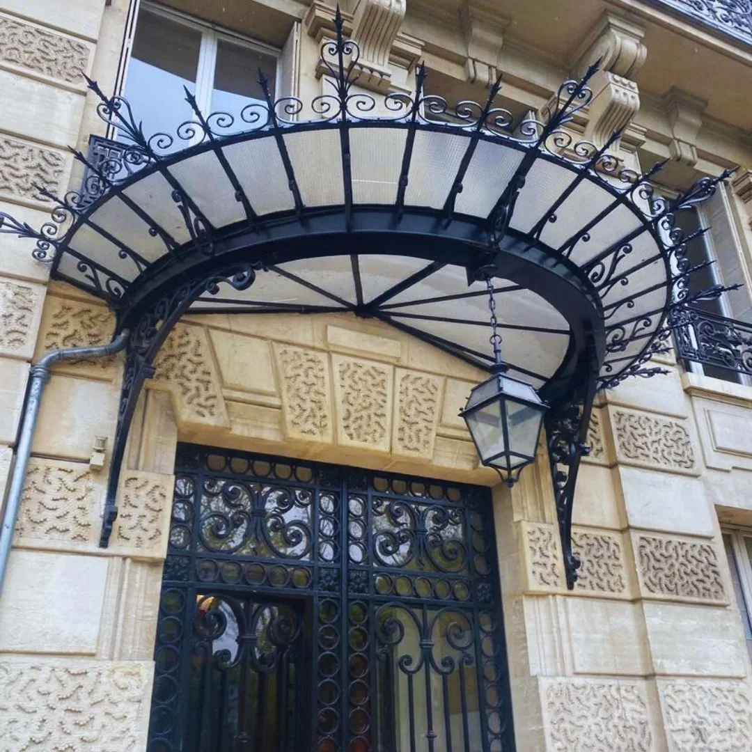 découvrez nos services de vitrerie à paris : remplacement de vitres, installation de vitrines, dépannage rapide 24h/24 et conseils personnalisés pour particuliers et professionnels.
