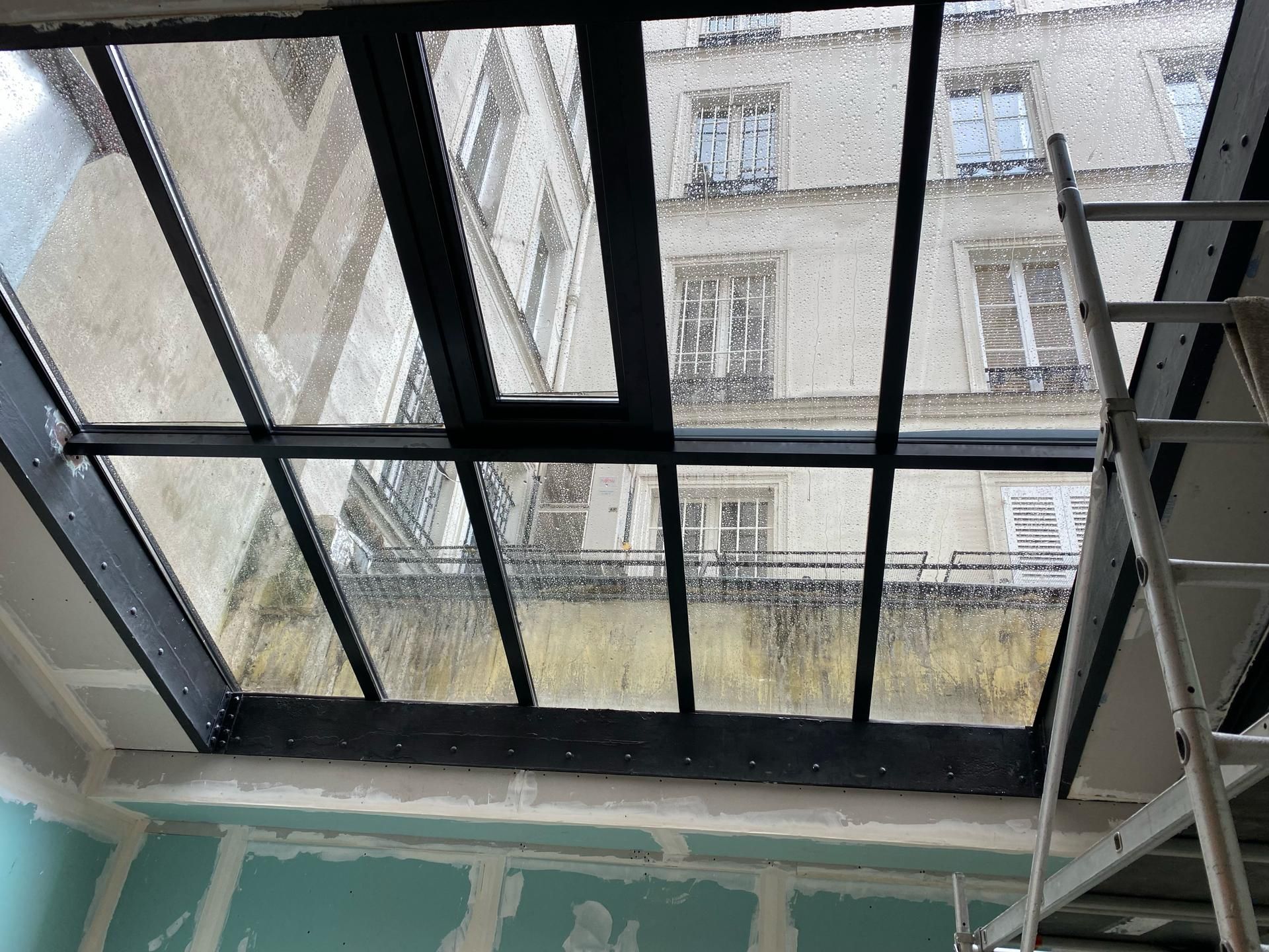 besoin d’un vitrier à paris ? profitez de services rapides et professionnels pour installation, réparation ou remplacement de vitres. devis gratuit et intervention 7j/7.