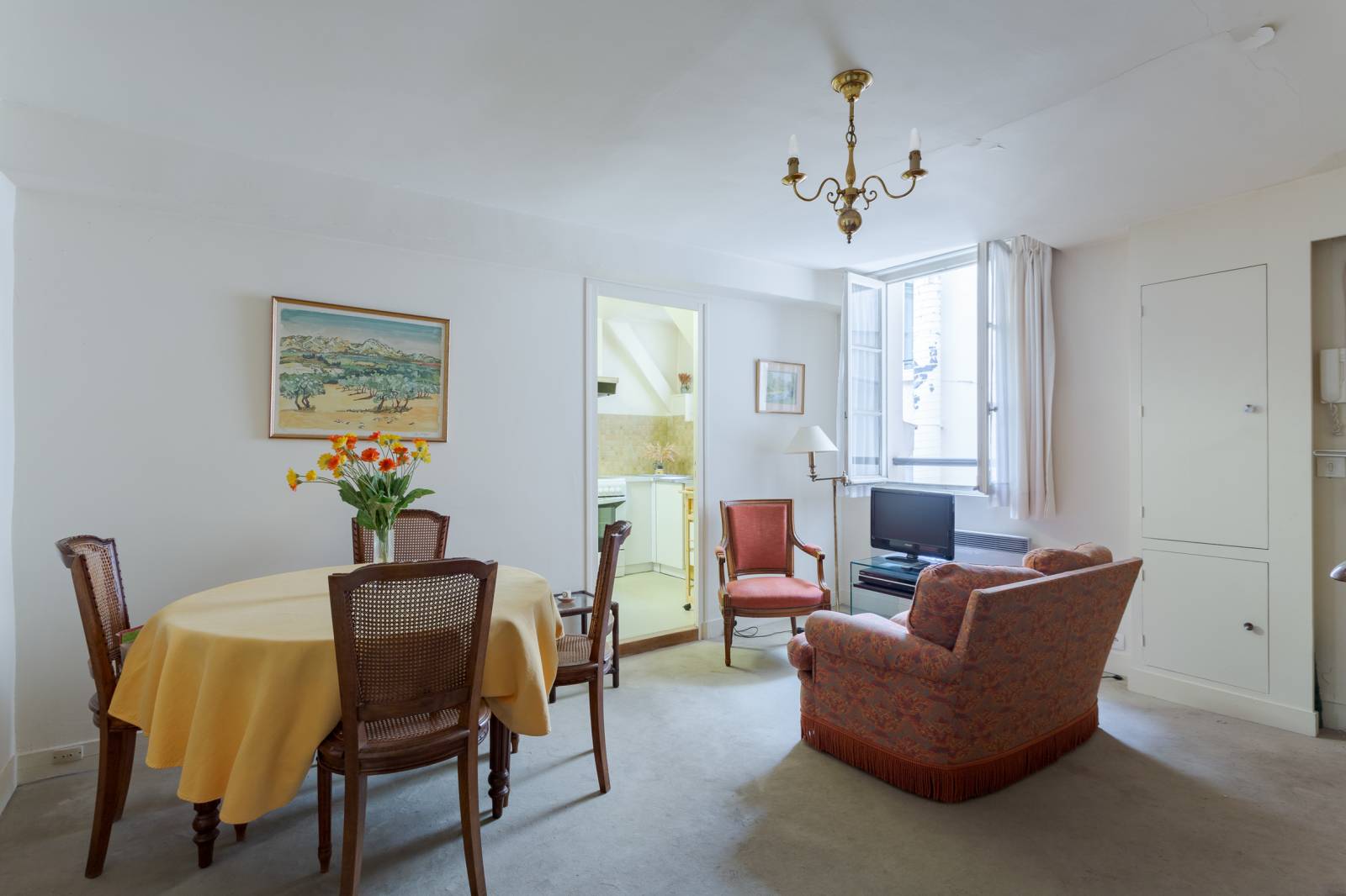 découvrez nos offres d'achat d'appartements à rénover à paris pour investir et créer votre logement sur mesure au cœur de la capitale.