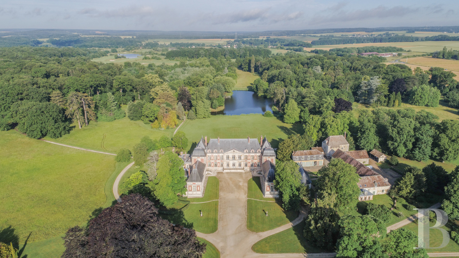 découvrez notre sélection de châteaux à rénover proches de paris, idéaux pour un investissement immobilier unique alliant charme et potentiel.