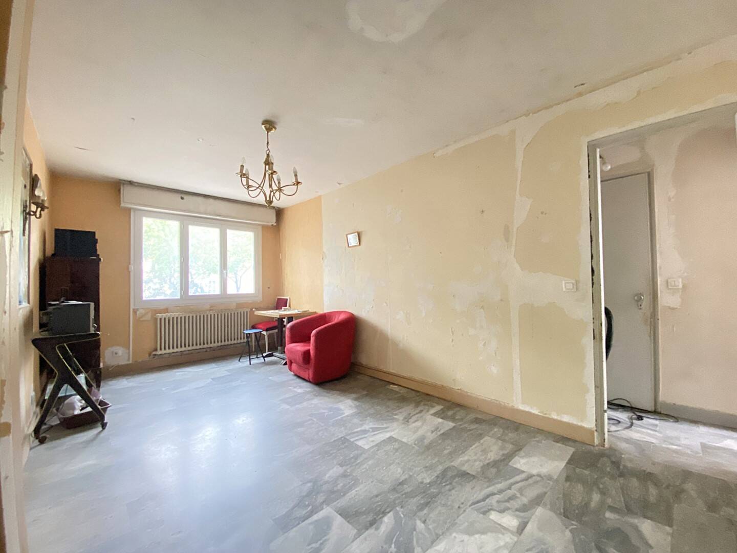 découvrez les meilleures opportunités pour acheter un appartement à rénover à paris en 2025. trouvez des biens immobiliers à réhabiliter et réalisez votre projet de rénovation au cœur de la capitale.