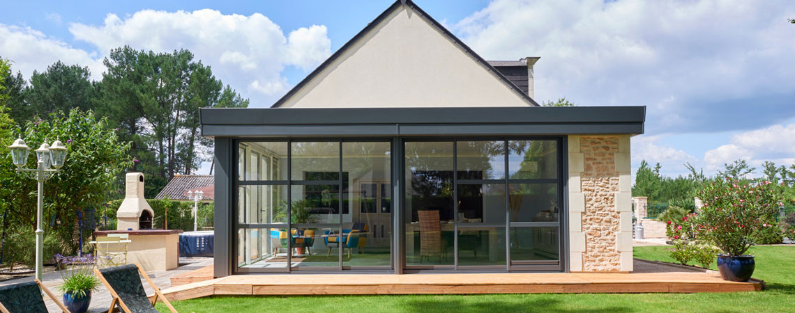 découvrez nos conseils et solutions pour l'agrandissement d'une maison plain-pied, optimisez votre espace de vie avec style et fonctionnalité.