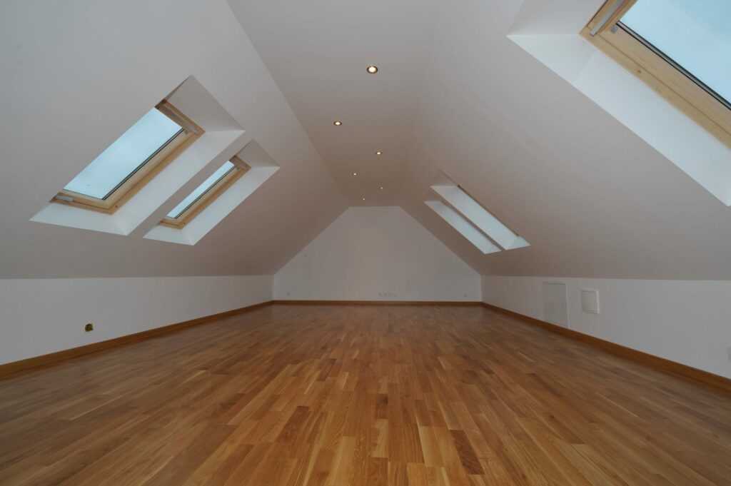 découvrez nos solutions d'aménagement de combles pour optimiser votre espace habitable et valoriser votre maison. conseils, astuces et idées design.