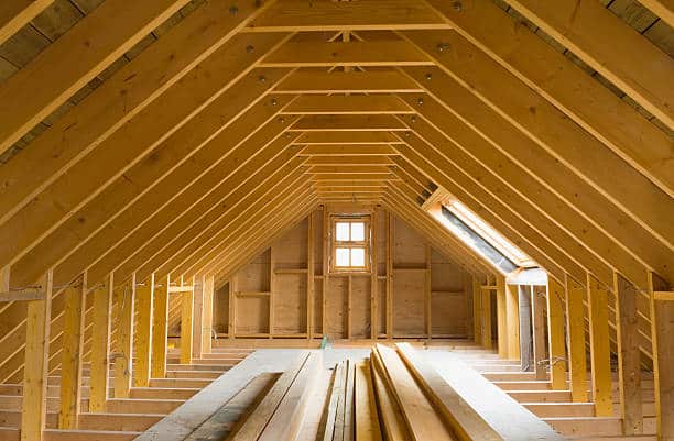 découvrez nos solutions d'aménagement de combles pour optimiser votre espace sous toiture et créer une pièce supplémentaire confortable et lumineuse.