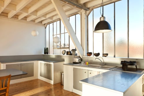 découvrez nos solutions d'aménagement de cuisine sur-mesure pour optimiser votre espace avec style et fonctionnalité. créons ensemble la cuisine de vos rêves.