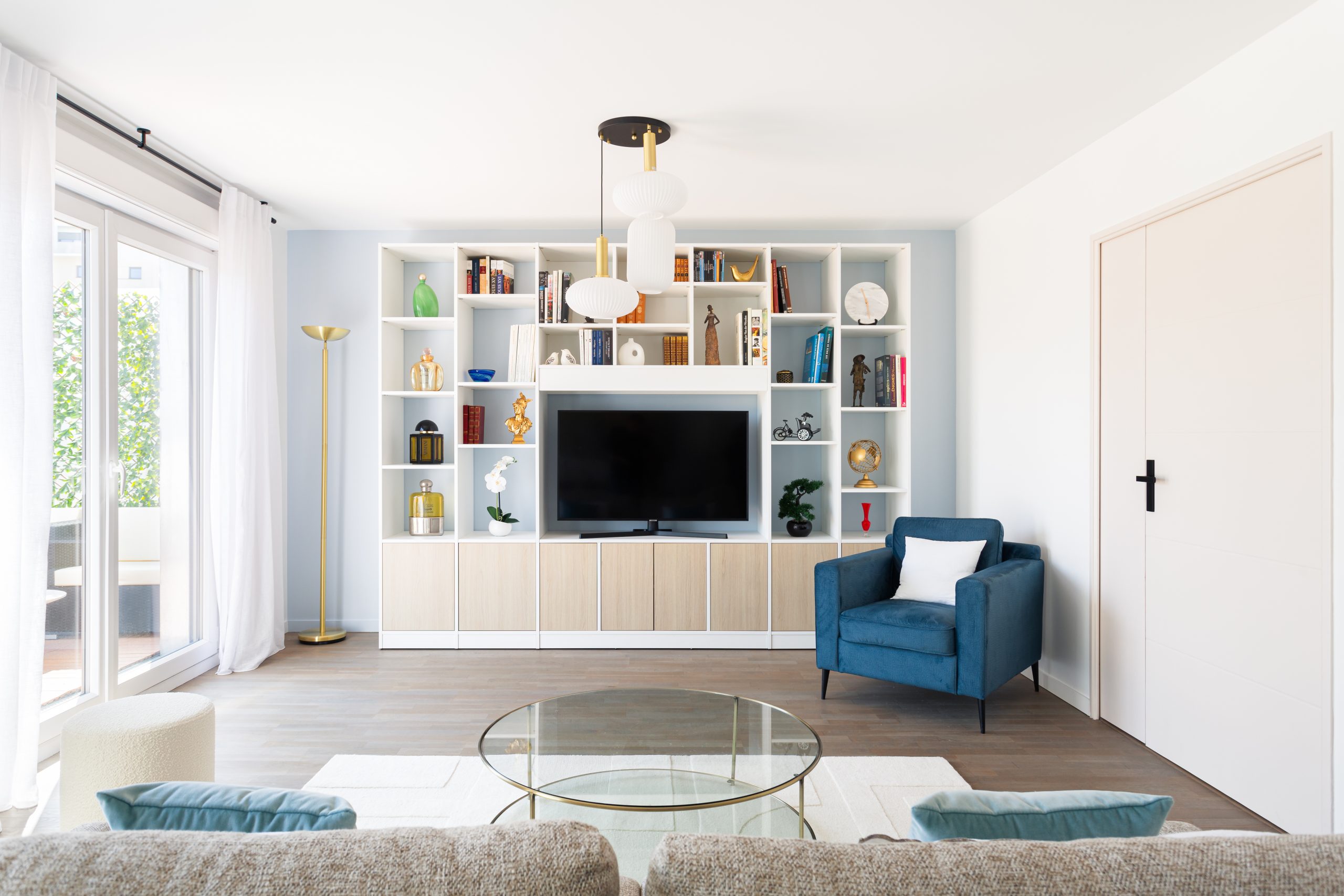 découvrez nos conseils et inspirations pour réussir votre aménagement intérieur : optimisation de l'espace, choix du mobilier, astuces déco et tendances pour transformer votre habitat selon vos envies.