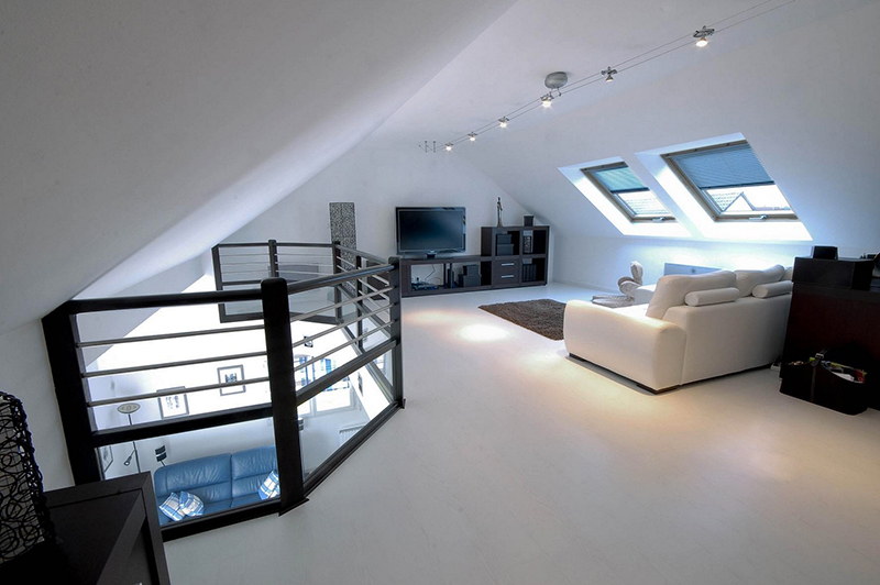 découvrez comment aménager des combles lumineux pour optimiser l'espace et créer une atmosphère chaleureuse et éclairée dans votre maison.