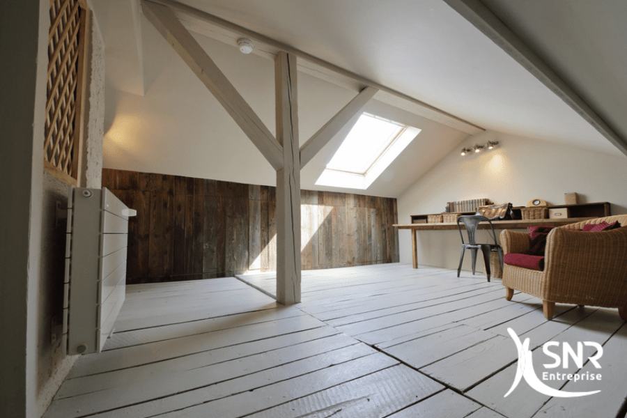 découvrez comment aménager un grenier en chambre avec nos conseils pratiques, astuces d'aménagement et estimation des prix pour transformer votre espace sous les combles.