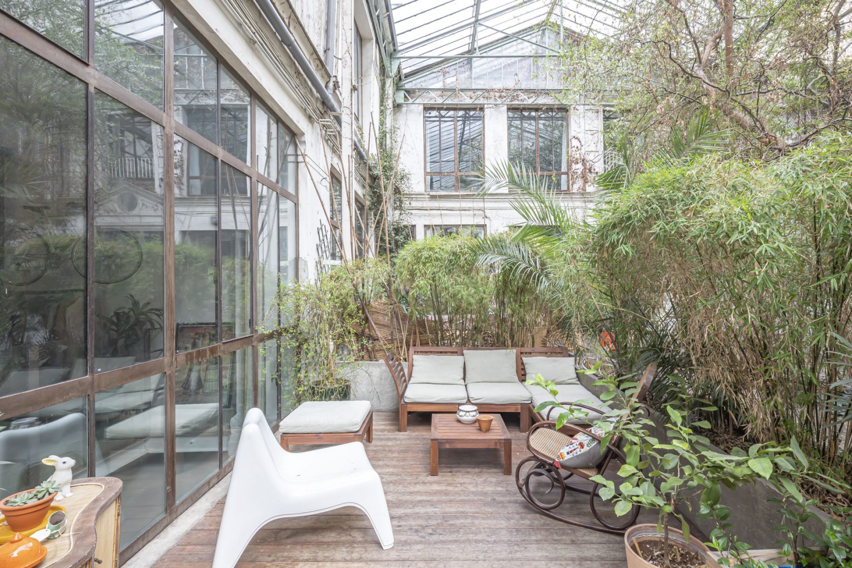 découvrez comment aménager un loft avec terrasse à paris 20 pour un espace de vie moderne et lumineux, alliant confort et style urbain.