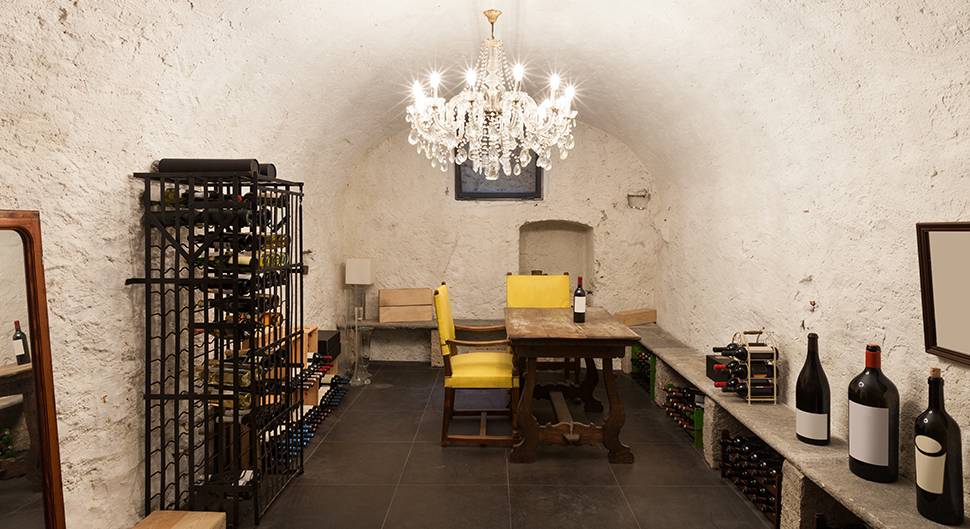 découvrez comment aménager votre cave en une pièce à vivre confortable et fonctionnelle, idéale pour optimiser l'espace de votre maison.