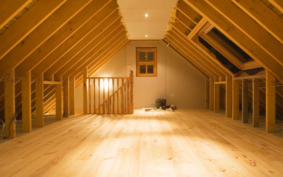 découvrez comment aménager des combles lumineux pour optimiser votre espace de vie avec lumière naturelle et style.