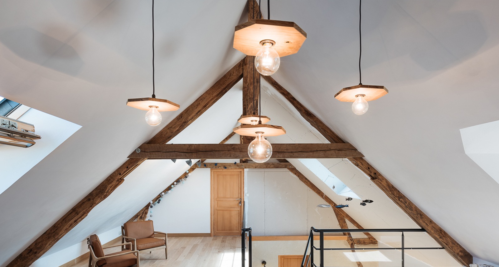 découvrez comment aménager vos combles à petit prix avec nos astuces pratiques et économiques pour optimiser votre espace facilement.