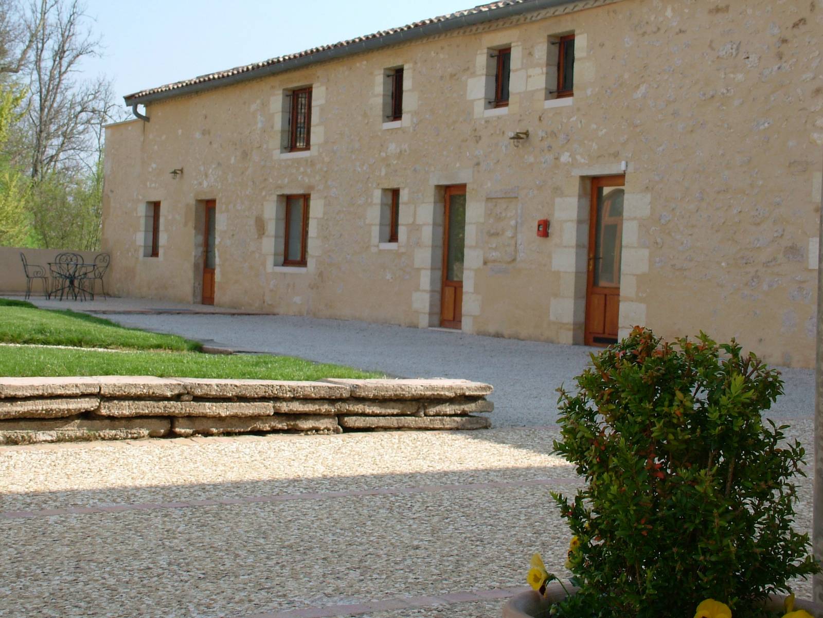 découvrez un architecte expert à arcachon, spécialisé dans la conception et la réalisation de projets sur mesure pour répondre à vos besoins locaux.