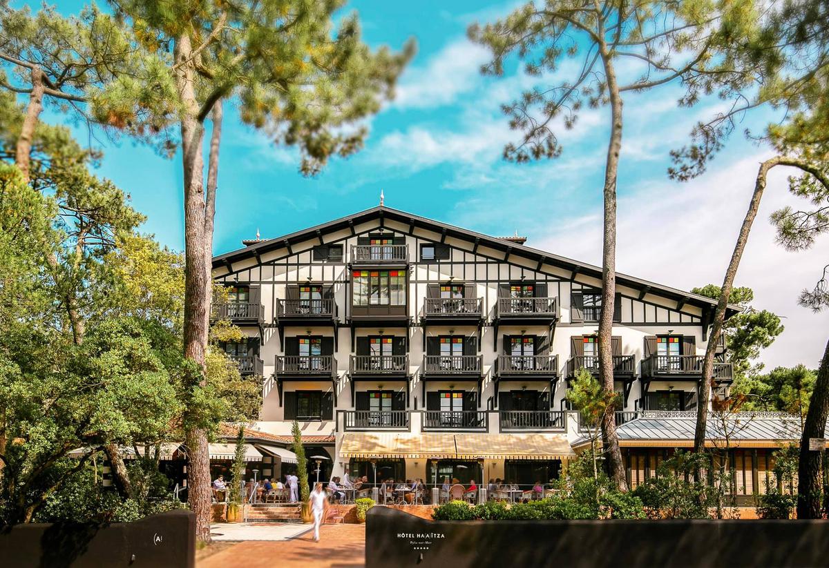 découvrez un architecte expert local à arcachon, spécialisé dans des projets sur mesure pour vos constructions et rénovations. qualité et créativité au service de vos envies.