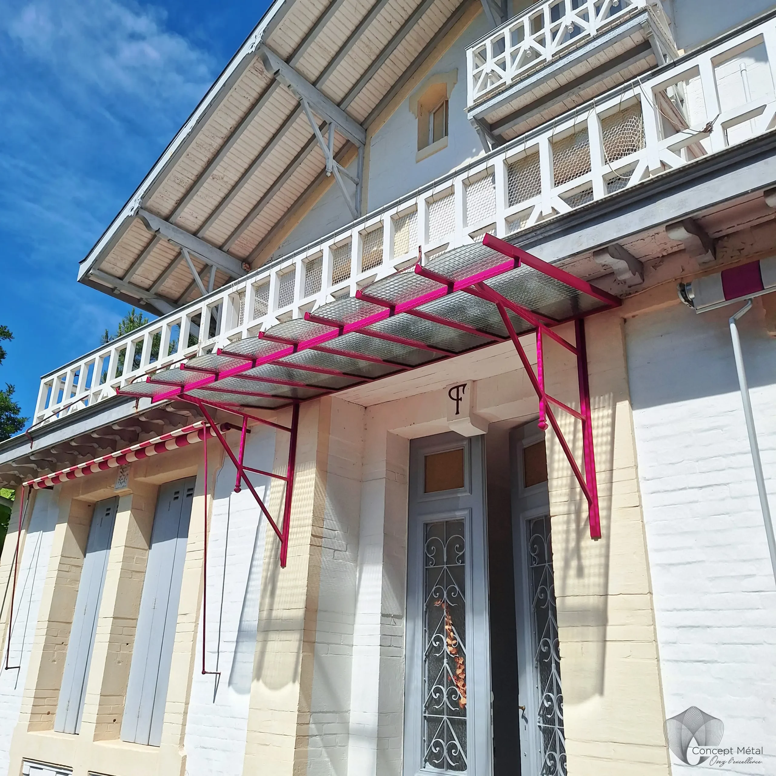 architecte à arcachon, votre expert local pour des projets sur mesure alliant innovation et respect de l'environnement.