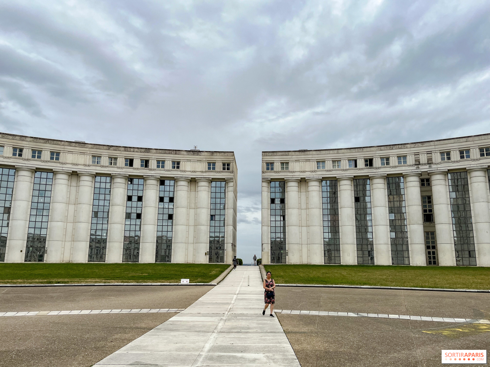 architecte à cergy spécialisé dans la création d'espaces d'exception alliant design et fonctionnalité. transformez vos idées en réalité unique.