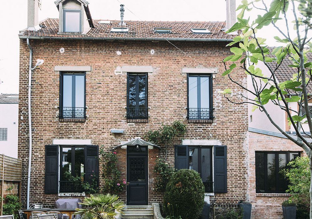 découvrez un architecte à colombes spécialisé dans les projets sur-mesure, alliant créativité et expertise pour concrétiser vos idées architecturales uniques.