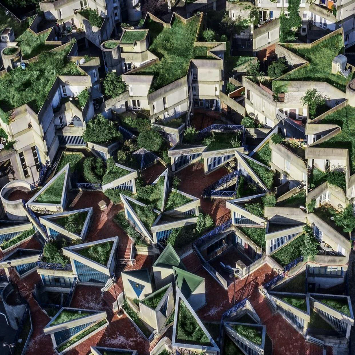 découvrez un architecte d'intérieur à ivry-sur-seine, expert en design et aménagement personnalisé pour sublimer vos espaces de vie et de travail.