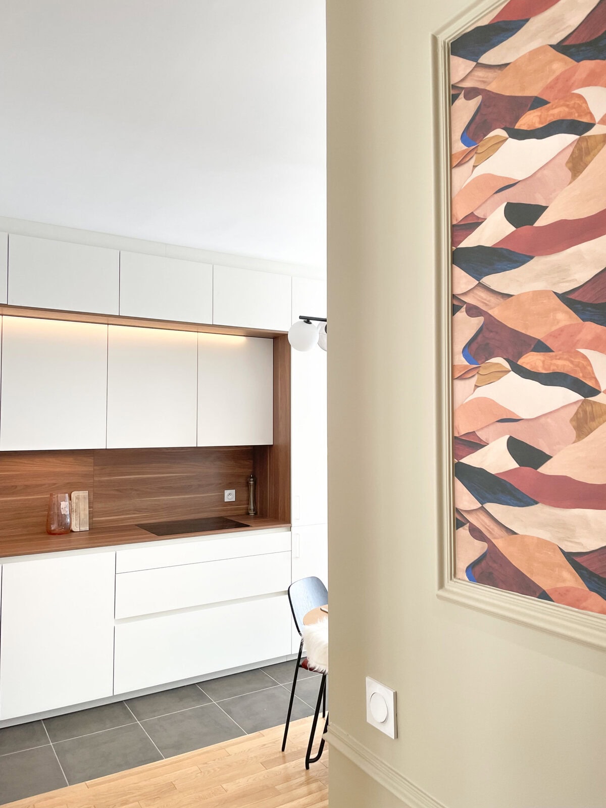 architecte dplg à paris, expert en projets sur-mesure, offrant des solutions personnalisées et innovantes pour réaliser vos plans architecturaux avec précision et créativité.