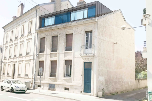 découvrez un architecte expert à nancy, spécialisé dans la conception de projets innovants et sur mesure pour vos besoins résidentiels et professionnels.