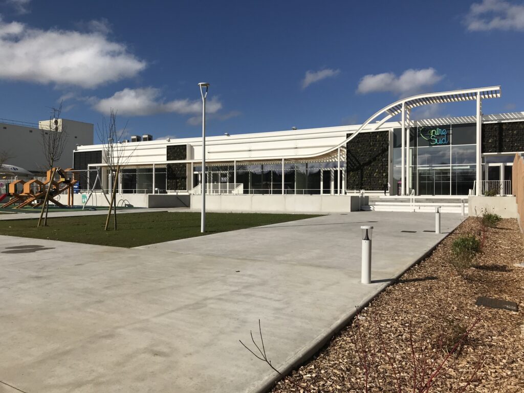 découvrez comment un architecte magasin peut optimiser votre espace commercial pour maximiser l'attractivité et la fonctionnalité de votre boutique.