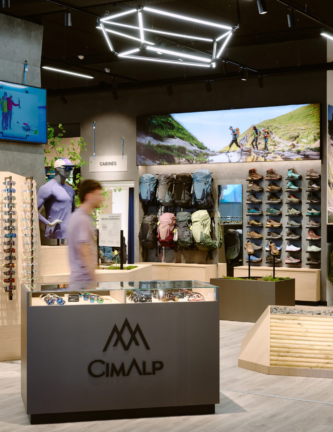 découvrez comment un architecte magasin peut optimiser votre espace commercial pour attirer plus de clients et augmenter vos ventes grâce à un design fonctionnel et attractif.