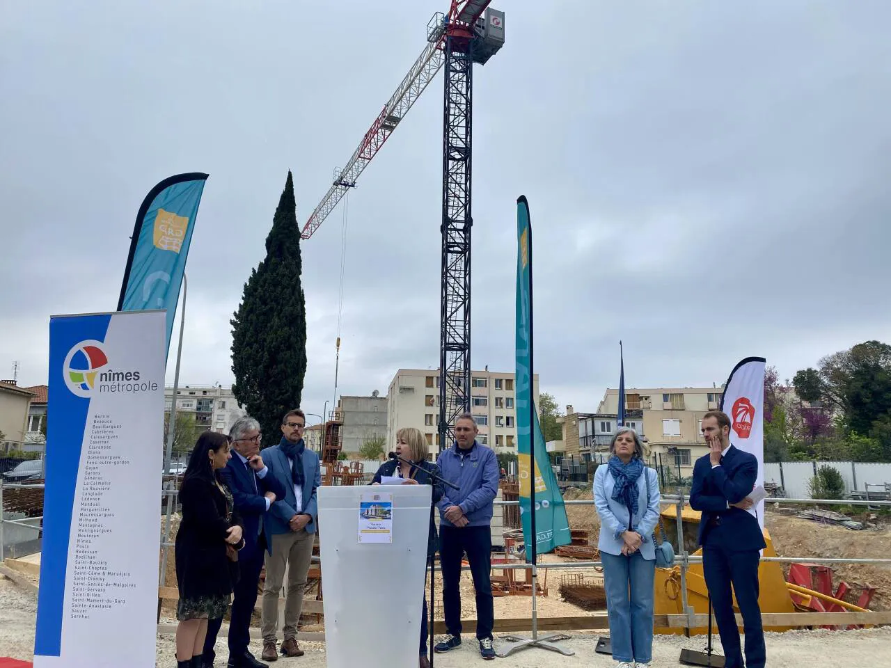 architecte spécialisé dans les projets immobiliers à nîmes, offrant des solutions sur mesure pour la conception et la réalisation de vos bâtiments.
