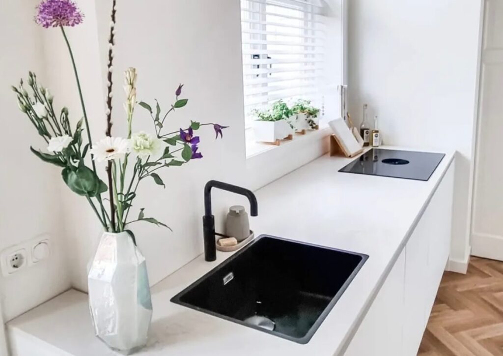 découvrez comment associer harmonieusement vos objets déco pour sublimer votre intérieur avec style et personnalité.