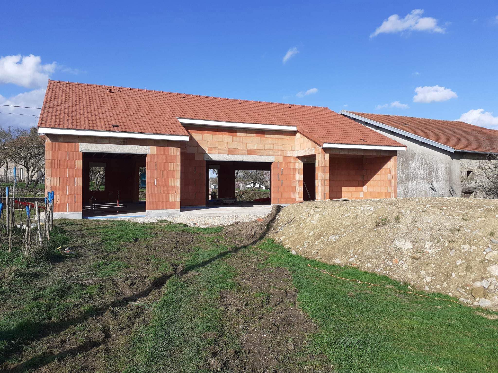 découvrez nos solutions pour avancer dans votre projet de maison : conseils, financement et étapes clés pour réussir la construction de votre futur logement.