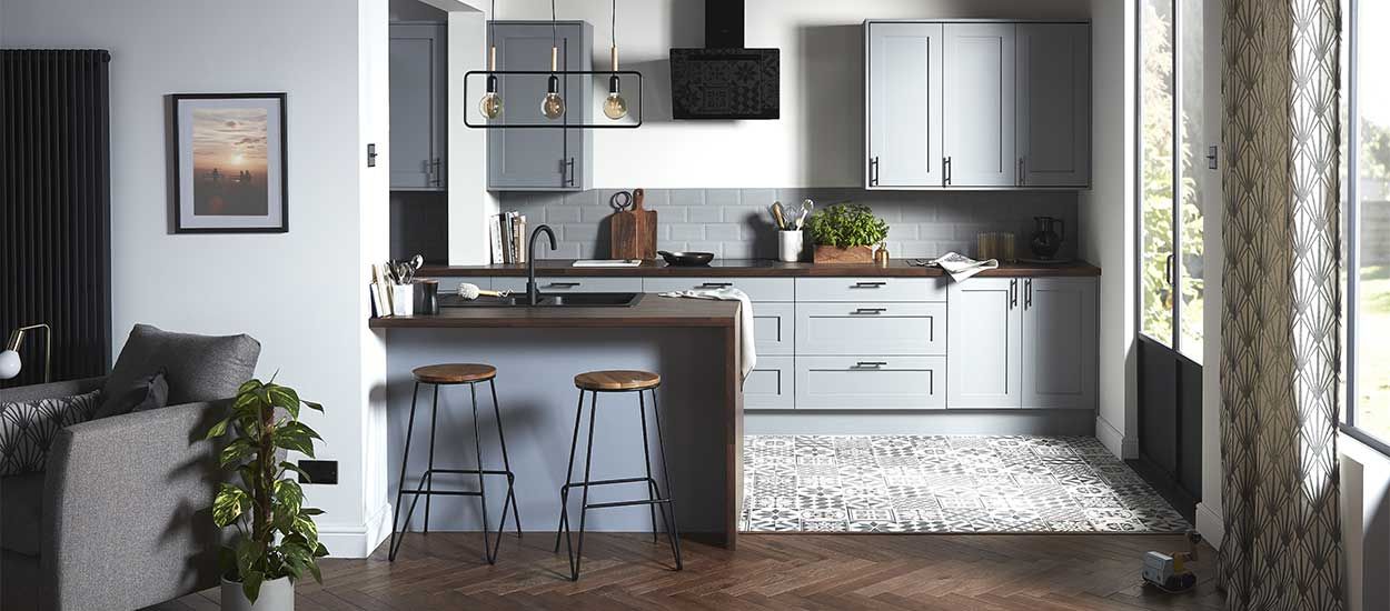 découvrez des astuces pratiques pour économiser sur le budget de rénovation de votre cuisine tout en optimisant chaque dépense.