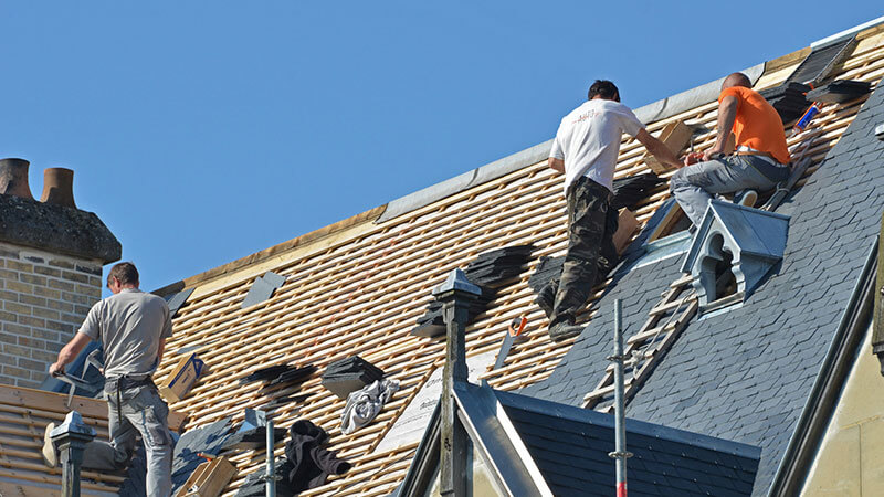 obtenez un budget précis pour la rénovation ou la construction de votre toiture. comparez les coûts, matériaux et services pour un projet maîtrisé.