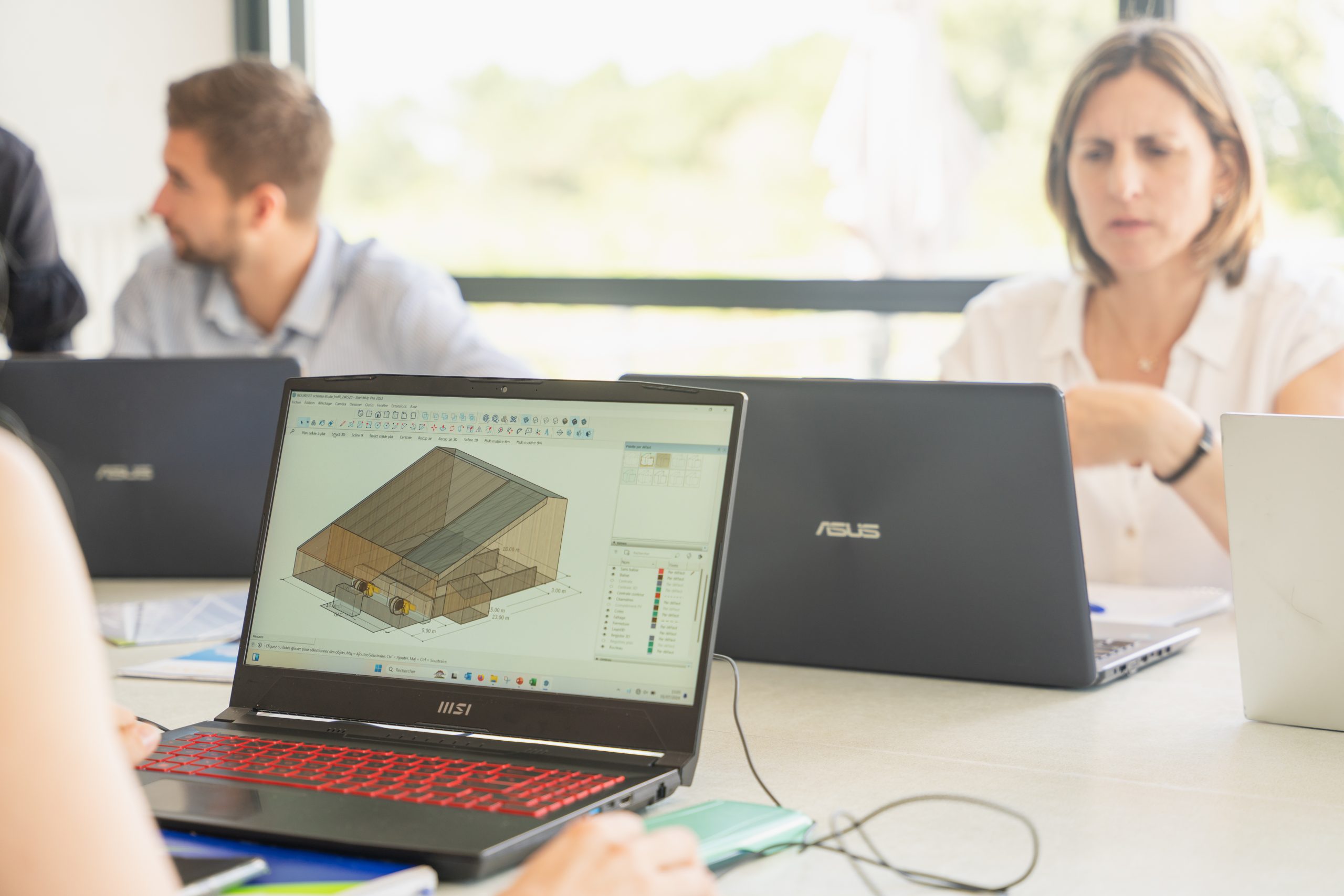 découvrez comment notre bureau d’étude met son expertise au service de vos projets pour garantir leur réussite et leur performance optimale.