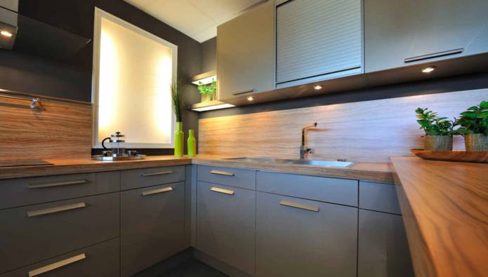 découvrez comment changer les façades de votre cuisine pour un style modernisé et personnalisé. conseils, astuces et idées déco pour transformer votre espace facilement.