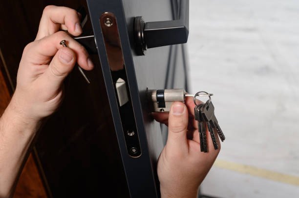 besoin de changer une serrure à paris ? nos experts interviennent rapidement pour sécuriser votre habitation avec des services fiables et efficaces.