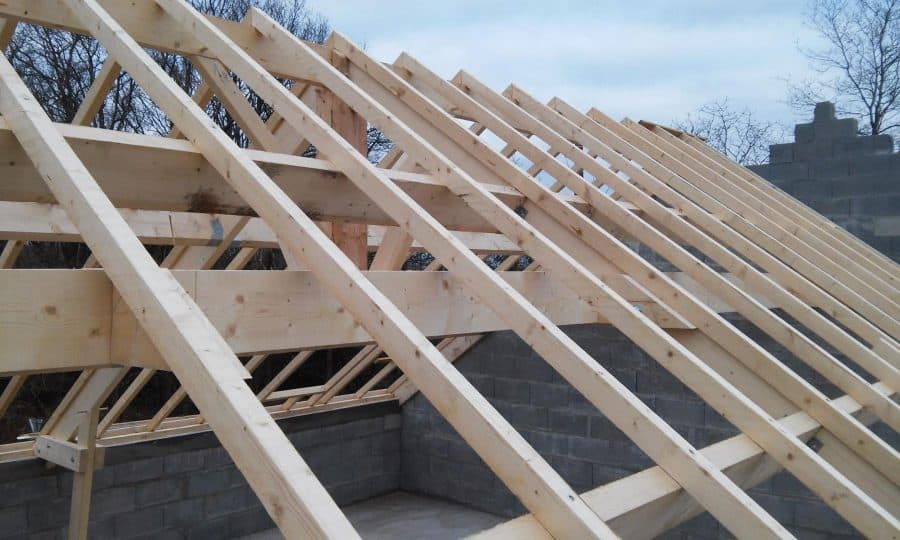 découvrez nos solutions de charpente bois robustes et esthétiques, idéales pour vos projets de construction et rénovation. qualité, durabilité et savoir-faire artisanal.